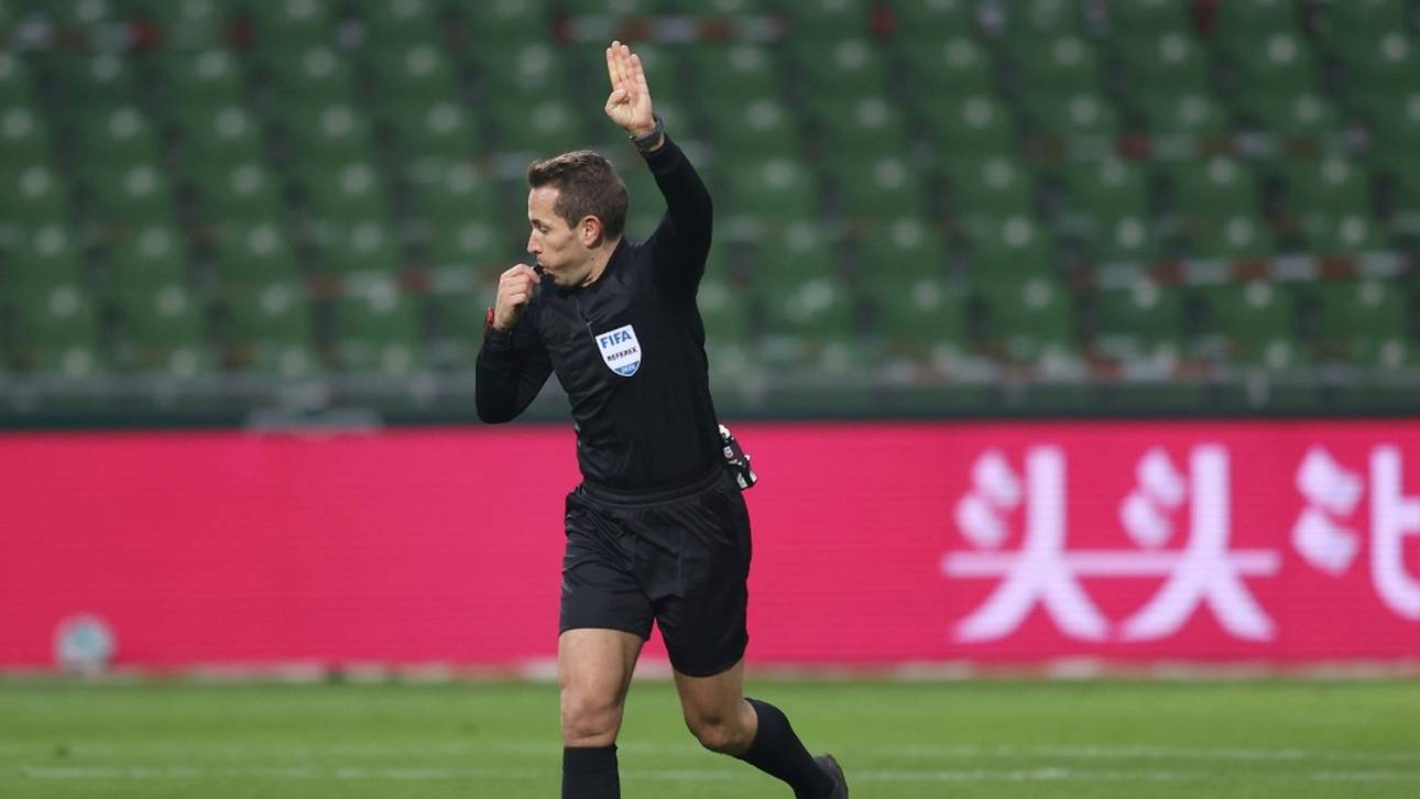 Schiri in Freiburg verletzt raus