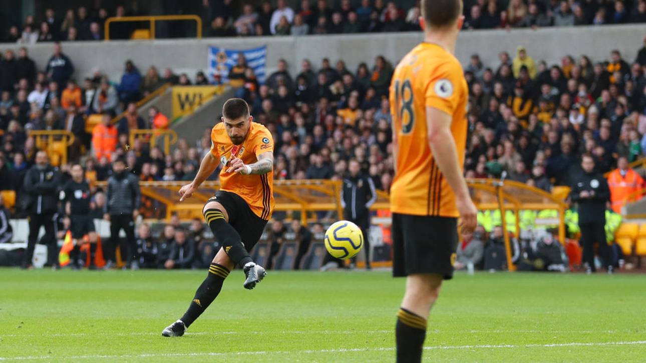 Rúben Neves bei seiner Lieblingsbeschäftigung: Er trifft aus der Distanz