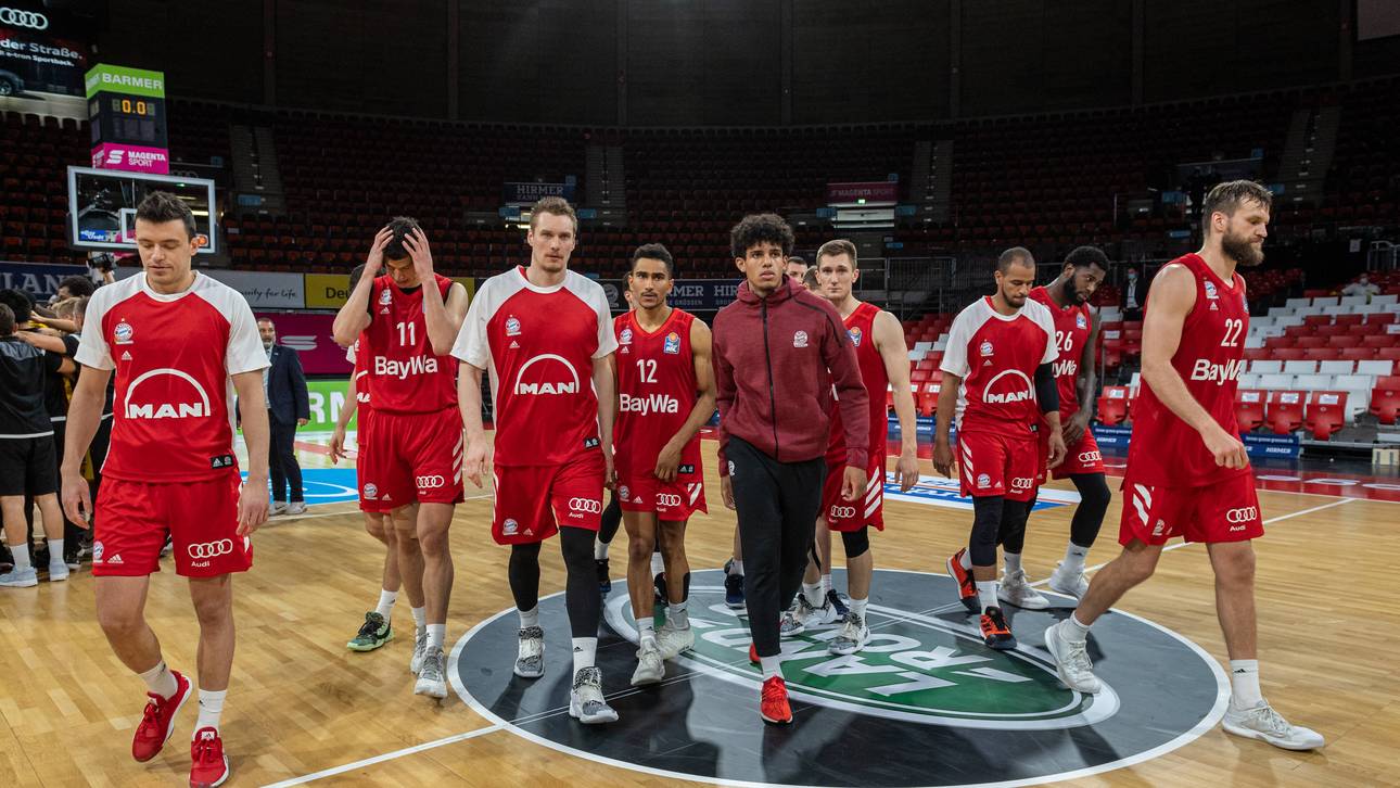 Bayern-Frust nach Aus – Hoeneß motzt