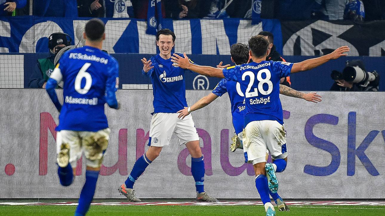 Gregoritsch glänzt bei S04-Sieg