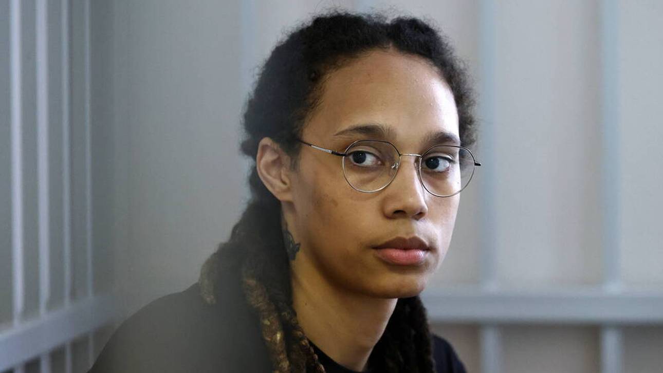 Basketball-Superstar ist frei