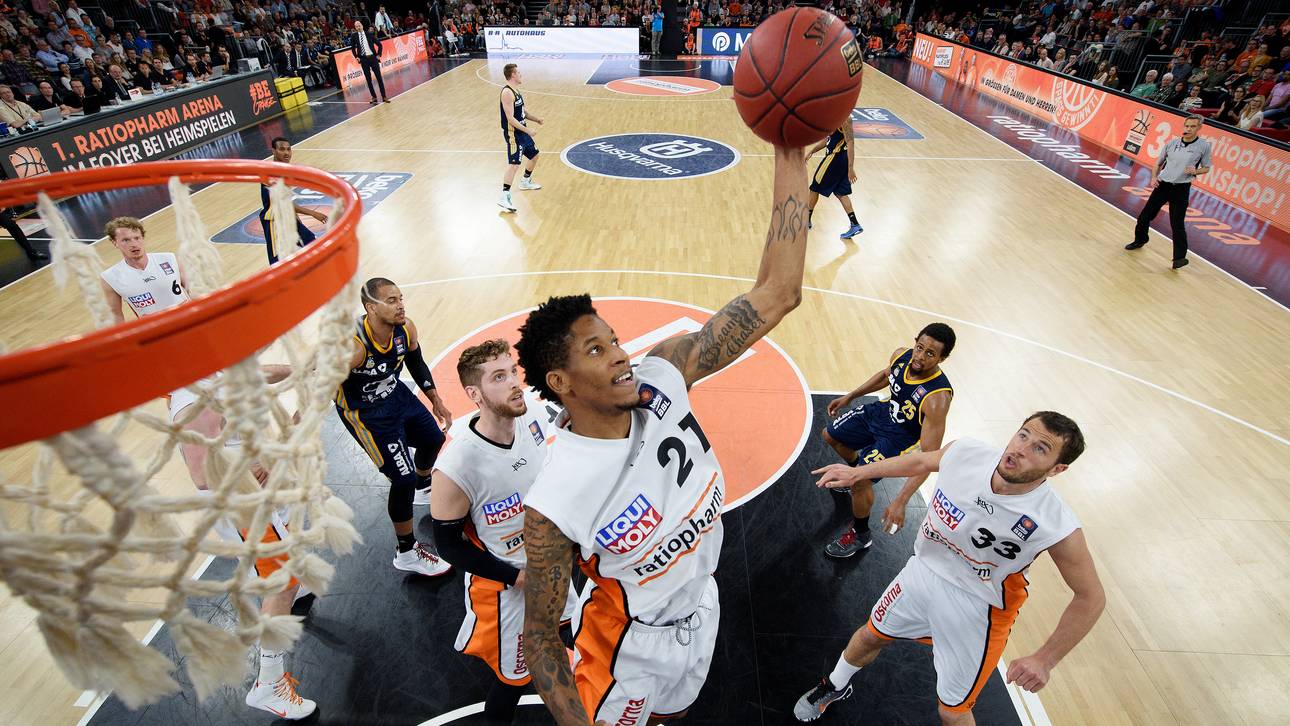 Ratiopharm Ulm v ALBA Berlin - BBL