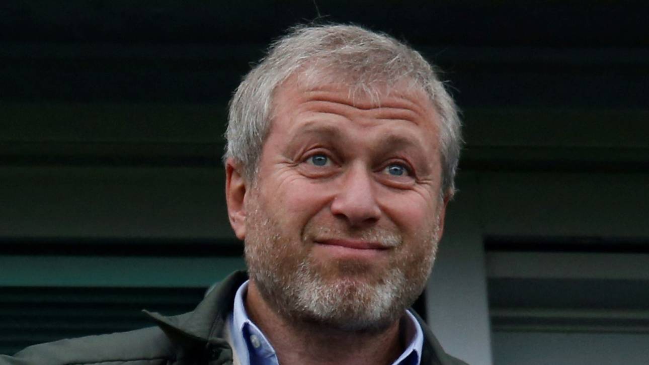 Chelsea-Besitzer verklagt Verlag