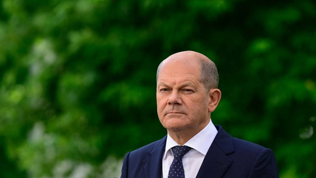 Bundeskanzler drückt DFB-Frauen die Daumen