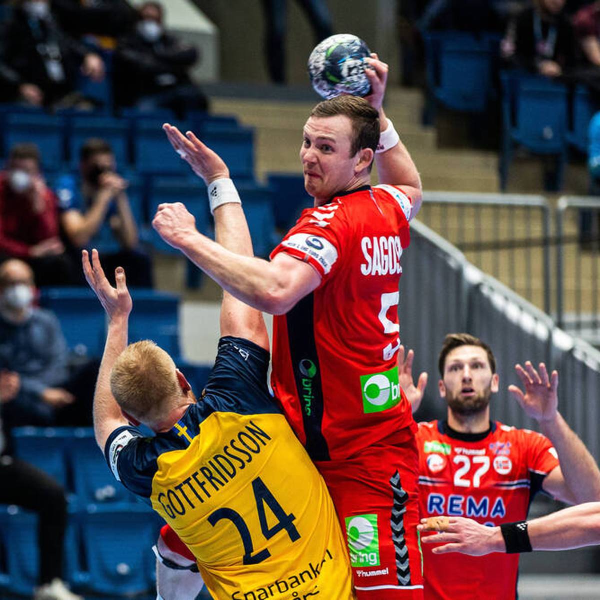 Norwegen verpasst bei der Handball-EM erneut den ersehnten großen Titel. Superstar Sander Sagosen wird zum Sündenbock für das frühe Aus.