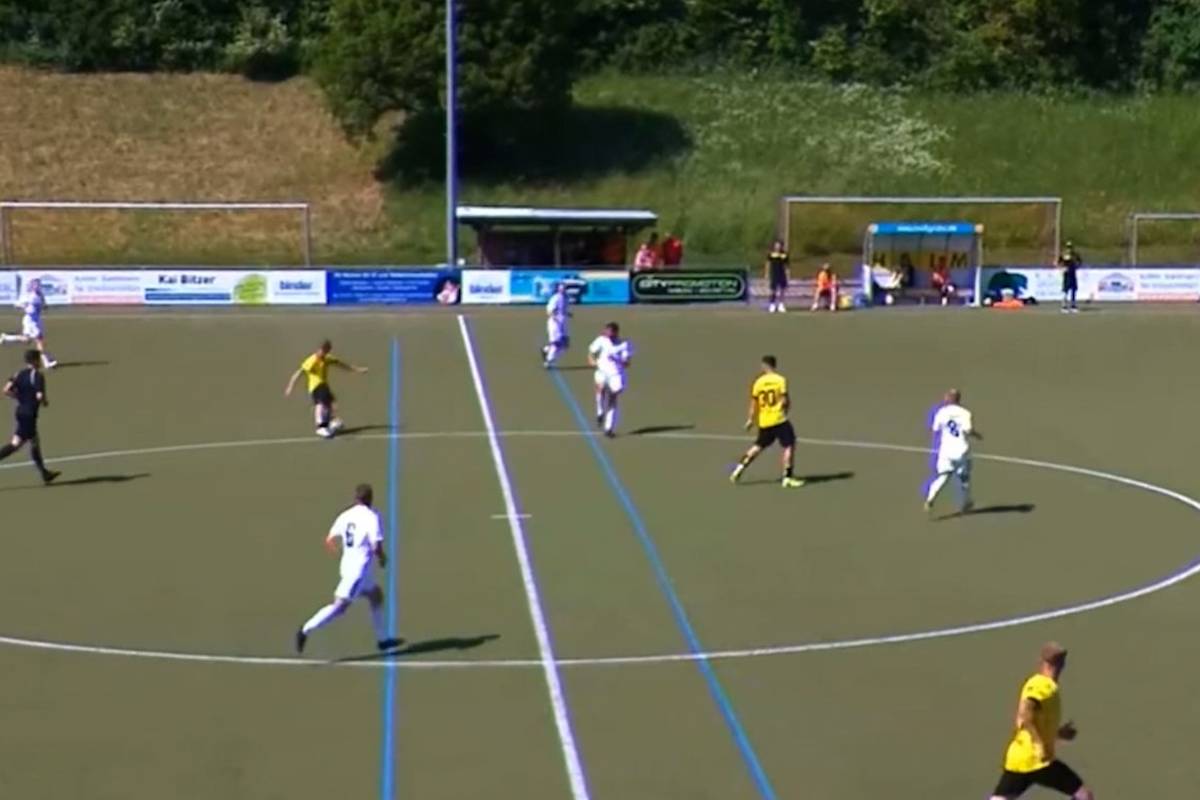 Der TSV Frommern hat in der Landesliga Württemberg Staffel 3 ein irres Traumtor aus der eigenen Hälfte erzielt.
