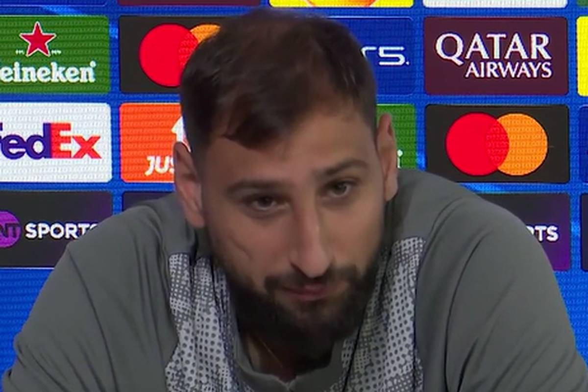 Nachdem feststand, dass Gianluigi Donnarumma keine Zukunft mehr bei PSG hatte, war der einzige Wunsch des Keepers, zu Manchester City zu wechseln, erklärt der Keeper. Nun will der Italiener seine ganze Kraft dem neuen Verein widmen.