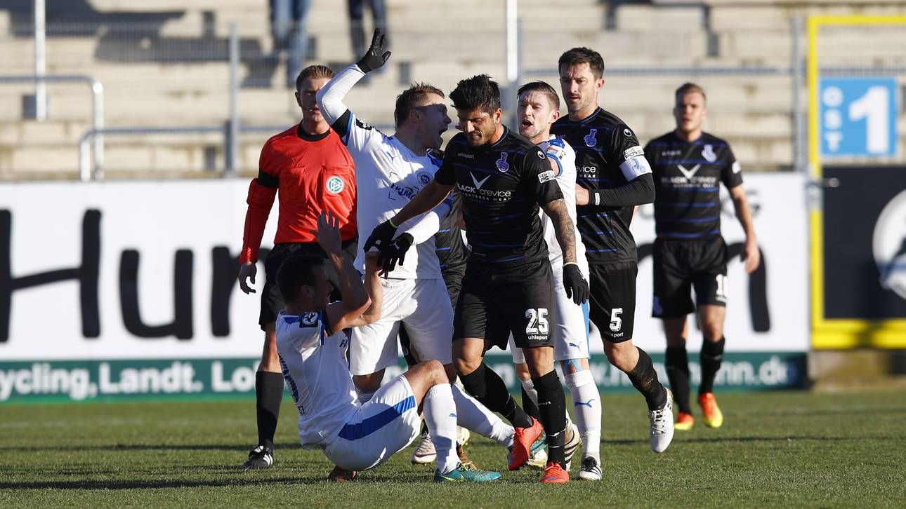 Große Foul-Comedy in der Dritten Liga