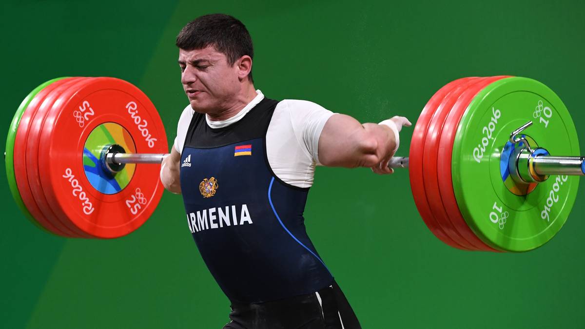 TOPSHOT-WEIGHTLIFTING-OLY-2016-RIO