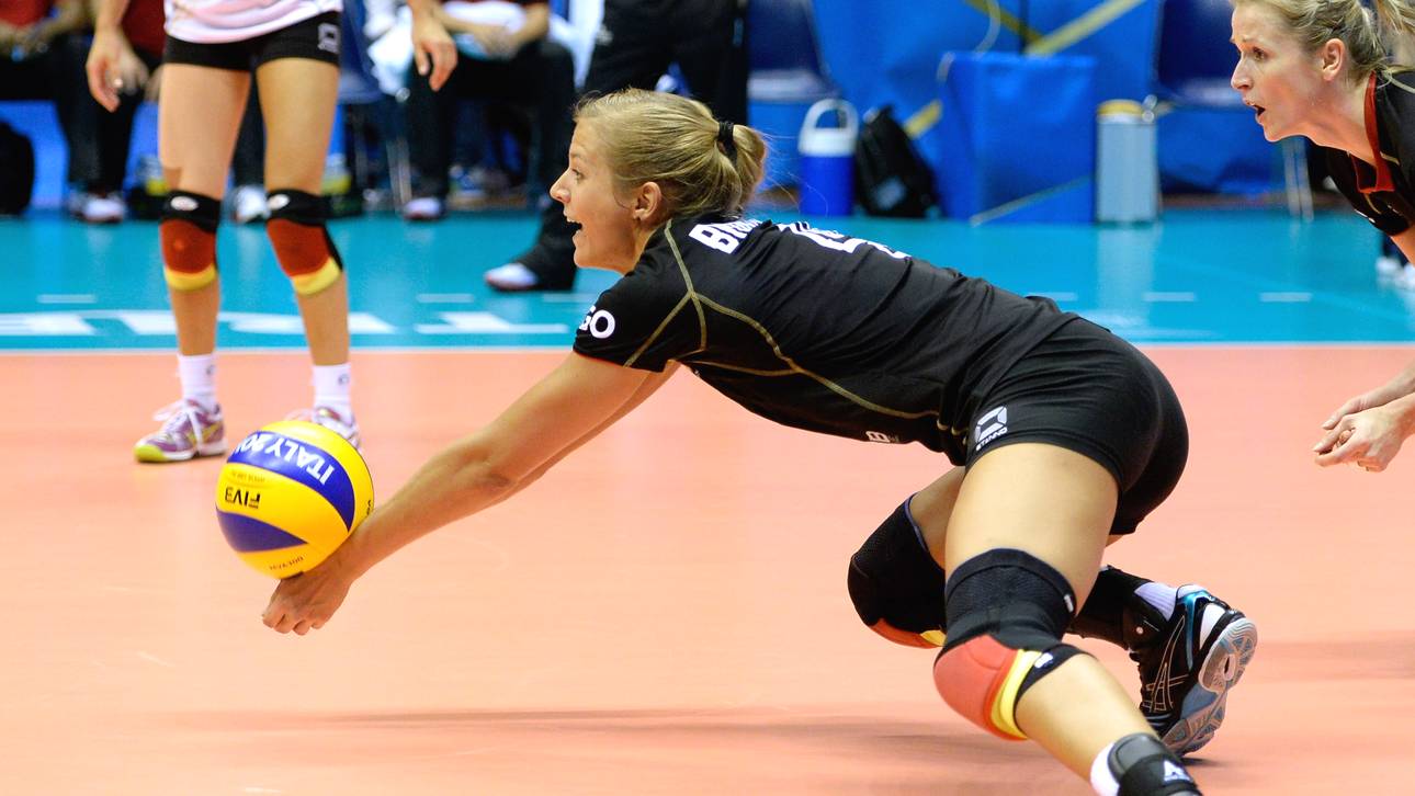 Volleyballerinnen verlieren Auftakt