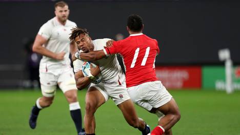 Die englische Mannschaft fährt zum Auftakt der Rugby-WM einen klaren Sieg ein