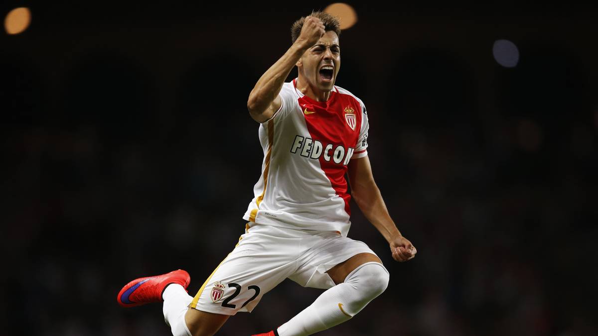 Stephan El Shaarawy sucht beim AS Monaco eine neue Herausforderung und will den Fans nach eigener Ankündigung viel Freude bereiten. Bislang ist der 22 Jahre alte italienische Nationalspieler allerdings noch nicht groß auf dem Radar erschienen, trifft immerhin in der 3. Runde der Champions-League-Quali