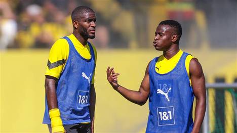 Nachdem der BVB mit Anthony Modeste einen neuen Stürmer als Ersatz für Sebastien Haller verpflichtet hat, wird es für Youssoufa Moukoko schwer.