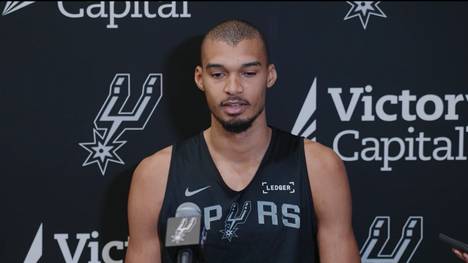 NBA-Superstar Victor Wembanyama der San Antonio Spurs äußerte sich zur aktuellen politischen Lage in den USA.