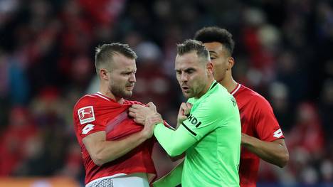 Videobeweis: DFB will Ex-Profis zur Unterstützung einsetzen, 1. FSV Mainz 05 v Hannover 96 - Bundesliga
