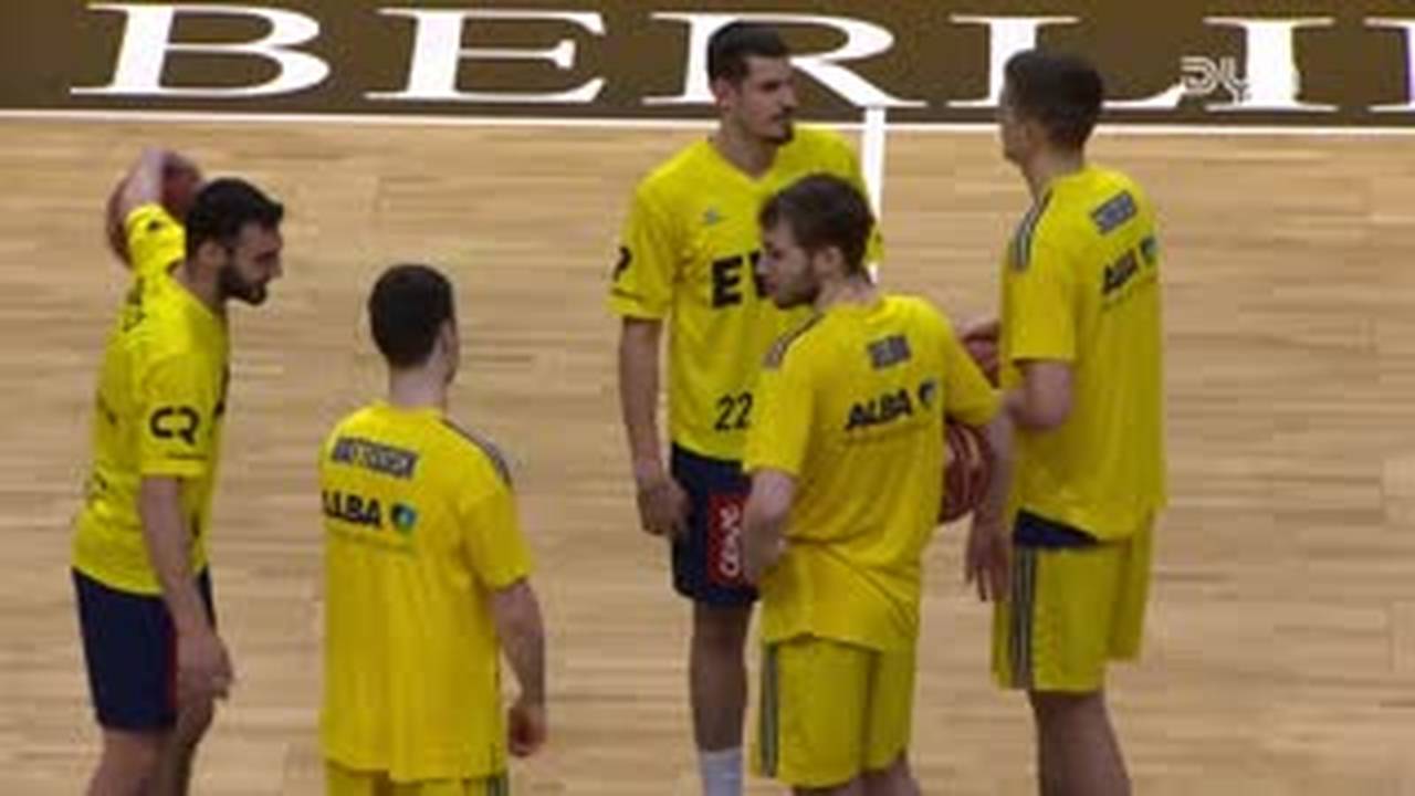 Spiel Highlights zu ALBA BERLIN - EWE Baskets Oldenburg