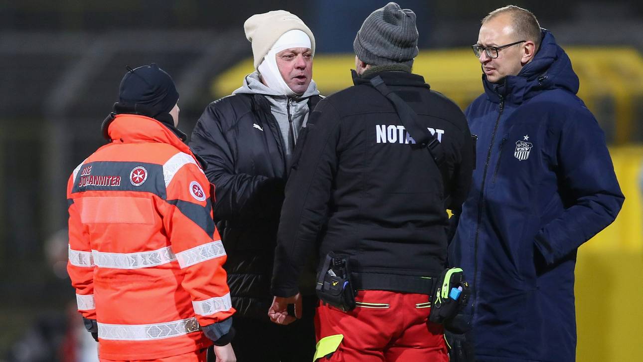 Busfahrer bei Becherwurf verletzt