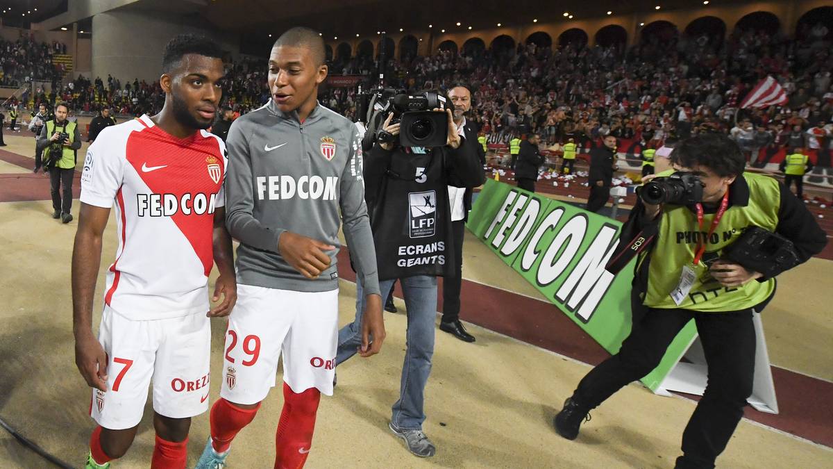 Problem: In ManCity, dem FC Arsenal und Barcelona sind weitere Hochkaräter im Rennen. Und die Monegassen haben in diesem Sommer schon derart viel Geld verdient, dass sie komfortabel pokern können. Angebote unter 50 Millionen Euro wandern unkommentiert in den Papierkorb