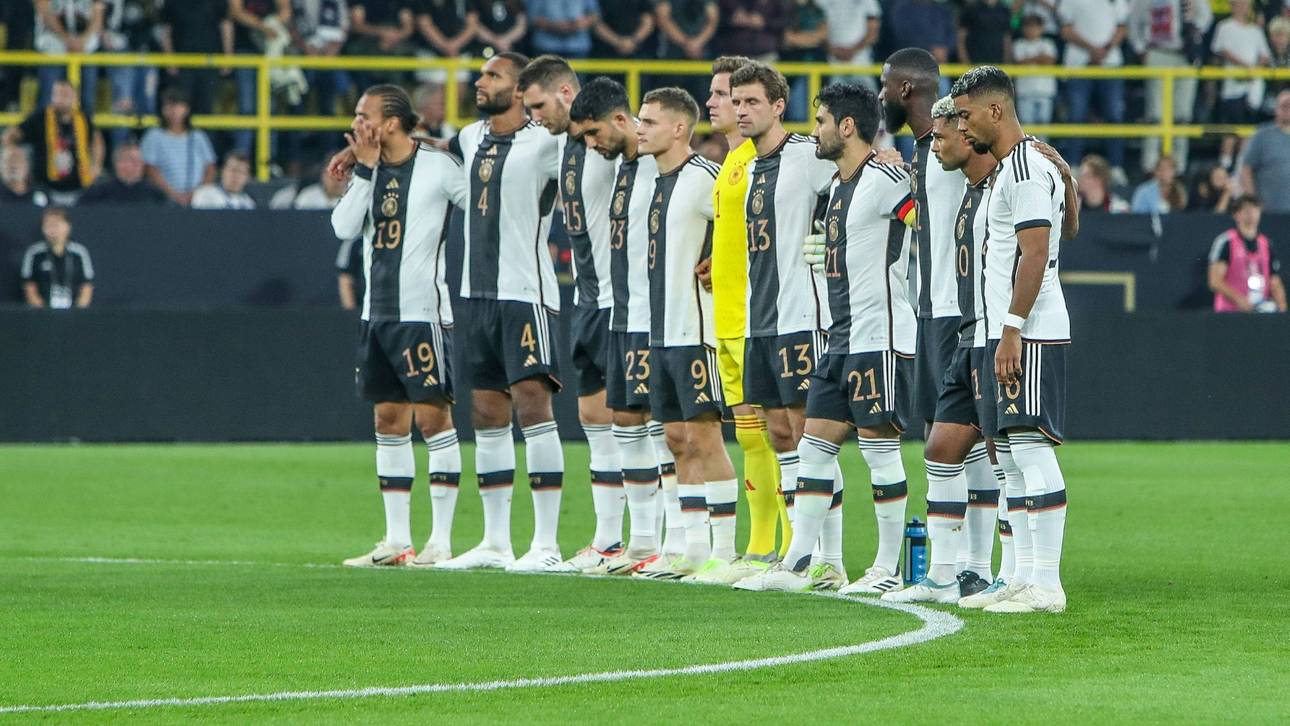 Schweigeminute vor DFB-Spiel