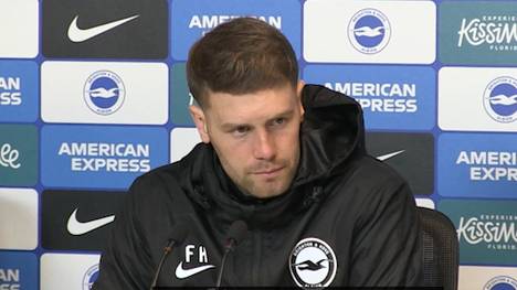 Fabian Hürzeler spricht in der Pressekonferenz nach dem Spiel gegen Liverpool über die Dinge die er mit seinem Team kontrollieren kann und welche nicht. Es ist wichtig, bescheiden zu bleiben, auch bei einer Siegesserie.