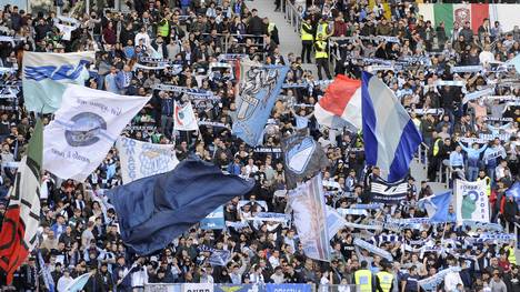 Fans von Lazio Rom sorgten mit antisemitischen Aufklebern für einen Eklat