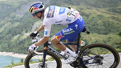 Florian Lipowitz schlägt im Kampf um den dritten Platz in der Gesamtwertung der Tour de France zurück. Tadej Pogacar steht kurz vor dem Tour-Sieg.