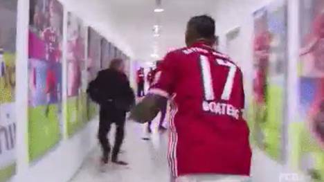 Jerome Boateng jagt Mediendirektor Markus Hörwick