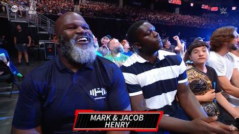 Mark Henry und Sohn Jacob saßen bei WWE RAW im Publikum