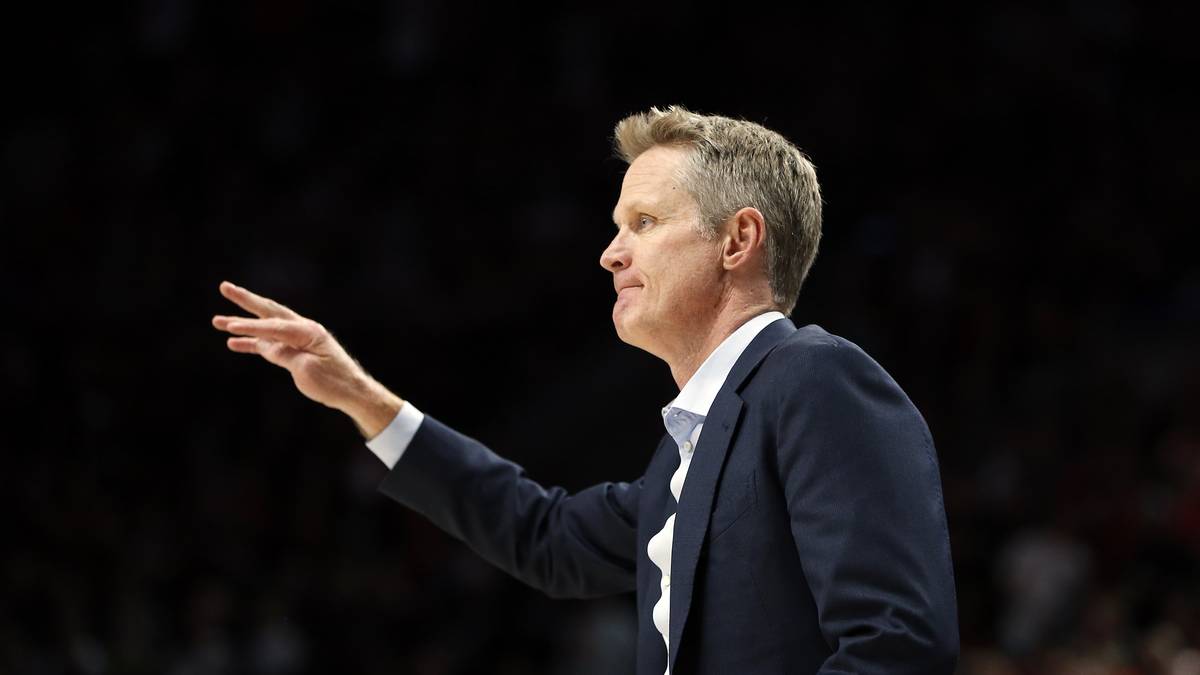 STEVE KERR (Warriors): Seit er 2014 zu den Warriors kam, holte die Franchise drei Mal die Meisterschaft und stellte zahlreiche Rekorde auf. Mit seinem spektakulären Offensivbasketball sorgte er auch in der Liga für eine Entwicklung. In seinen fünf Jahren als Coach erreichten die Warriors immer das Finale. Auch das Managen der Egos seiner Superstars ist kein Problem für ihn. Nurse hat einen tollen Job gemacht, aber Kerr hat mehr Erfahrung, 3:4