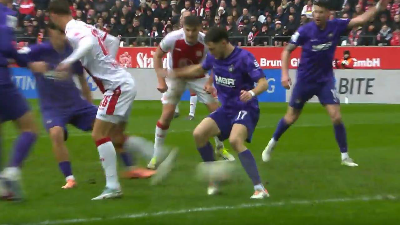 Rot-Weiss Essen - Erzgebirge Aue | Highlights der 3. Liga im Video