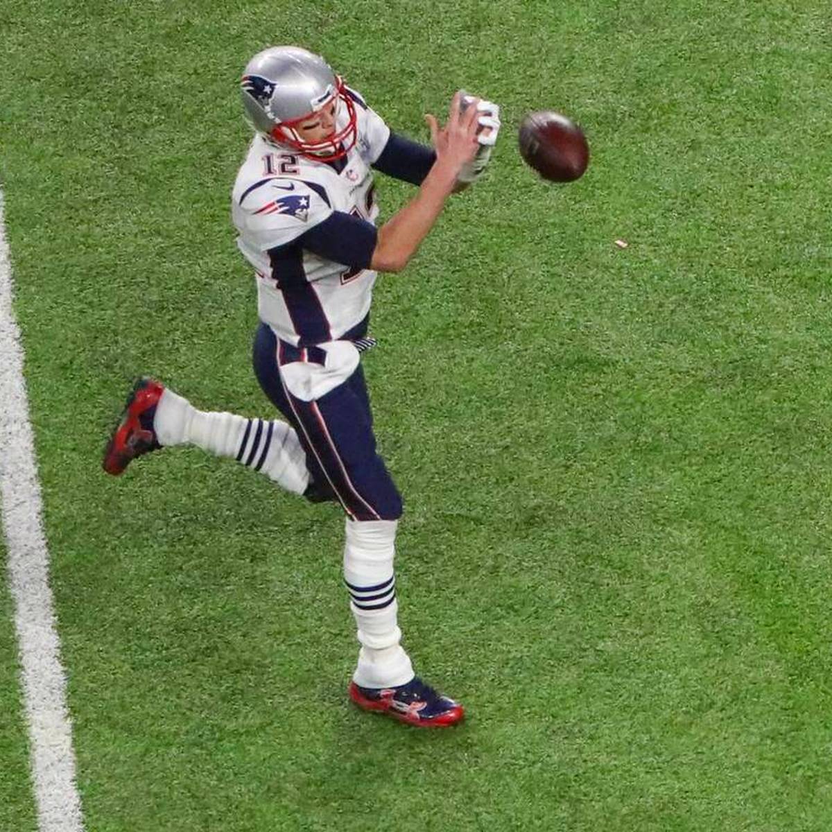 Im Super Bowl gegen die Philadelphia Eagles kassiert Tom Brady einst eine seiner schlimmsten Pleiten. Vor dem erneuten Aufeinandertreffen in den Playoffs kommen Erinnerungen hoch.