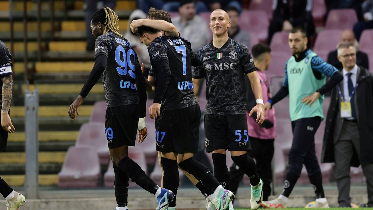 Neapel siegt vor Union-Duell