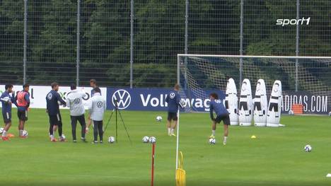 Der neue Standard-Trainer Mads Buttgereit präsentiert sich bei seiner ersten Pressekonferenz äußerst symphatisch und erklärt, welche Impulse er den Nationalspielern mitgeben will.