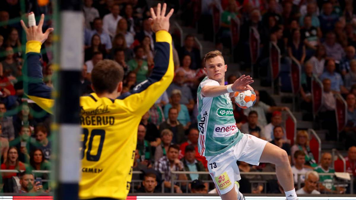 TSV HANNOVER-BURGDORF - ZUGÄNGE:
Jóhan Hansen (Bjerringbro-Silkeborg/DEN), Filip Kuzmanovski (SC Magdeburg)
ABGÄNGE: Morten Olsen (GOG Gudme/DEN), Timo Kastening (MT Melsungen), Joshua Thiele (GWD Minden), Cristian Ugalde (AEK Athen/GRE), Mait Patrail (Rhein-Neckar Löwen)