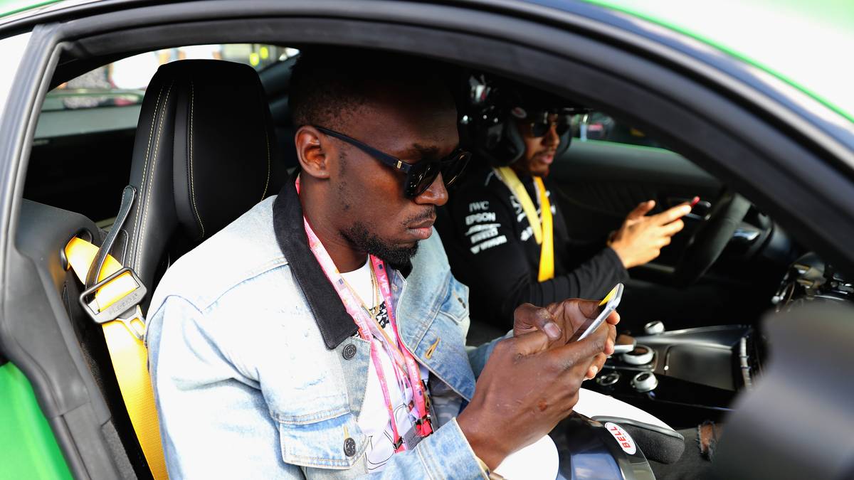 Noch ein letzter Blick aufs Handy, ...