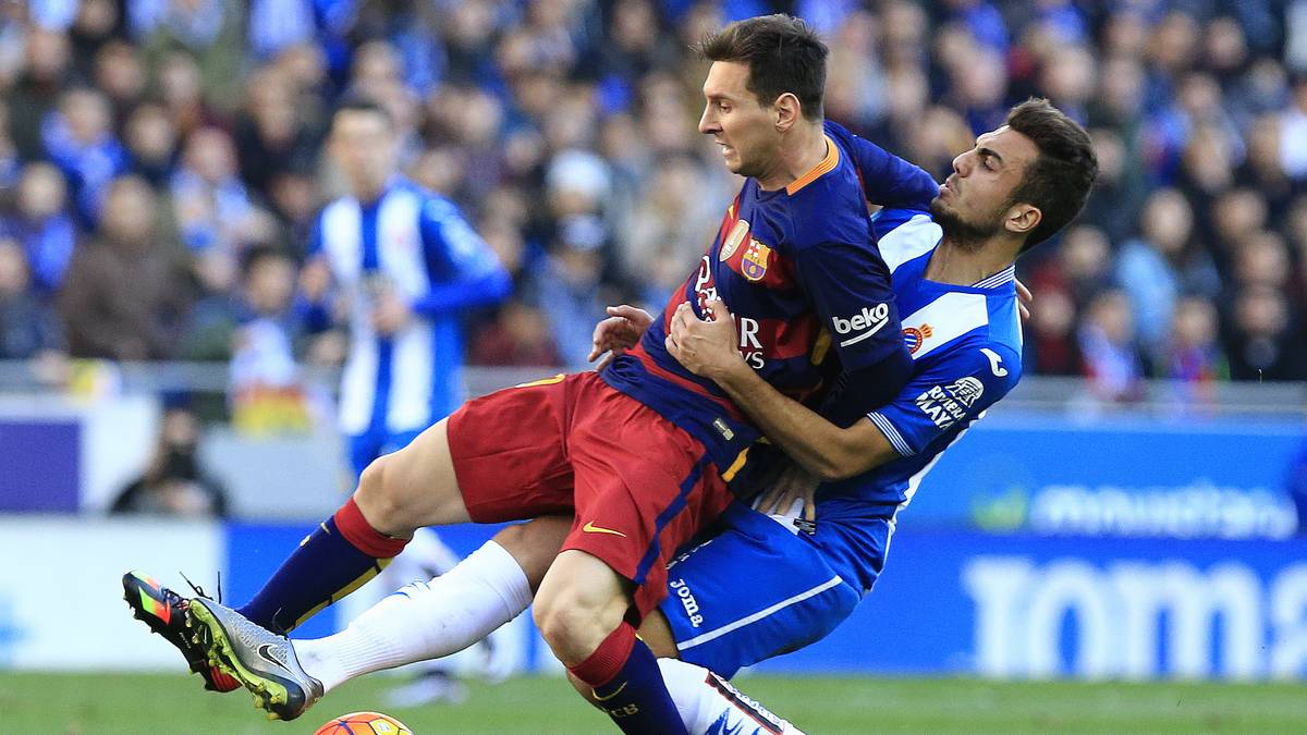 FC BARCELONA GEGEN ESPANYOL: Packende Duelle gibt es auch immer wieder beim Derby zwischen dem FC Barcelona und Espanyol. Auch wenn die Bilanz klar für Barca spricht, freuen sich die Pericos immer wieder, wenn sie ihrem Rivalen mal ein Bein stellen können 