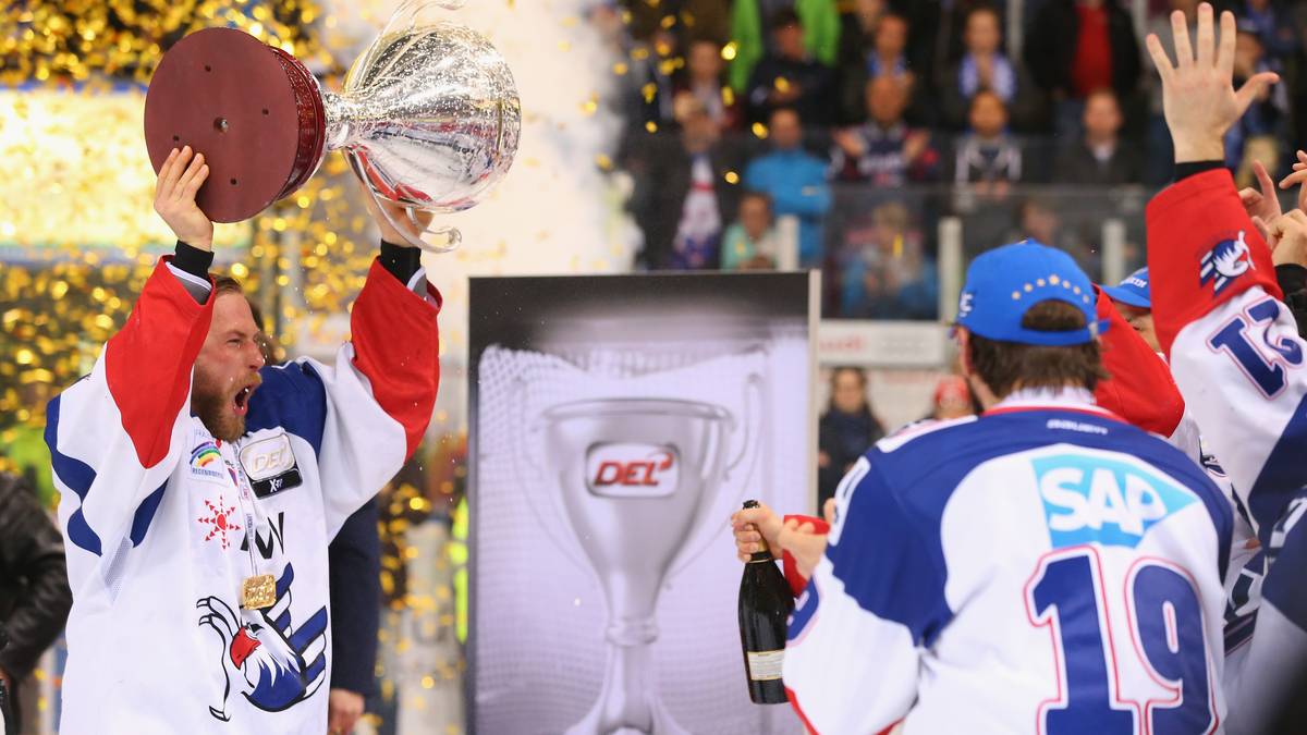 2014/15 - ADLER MANNHEIM - ERC Ingolstadt 3:1: Zur Titelverteidigung reicht es für die Ingolstädter jedoch nicht. Die Panther unterliegen Mannheim in vier Spielen