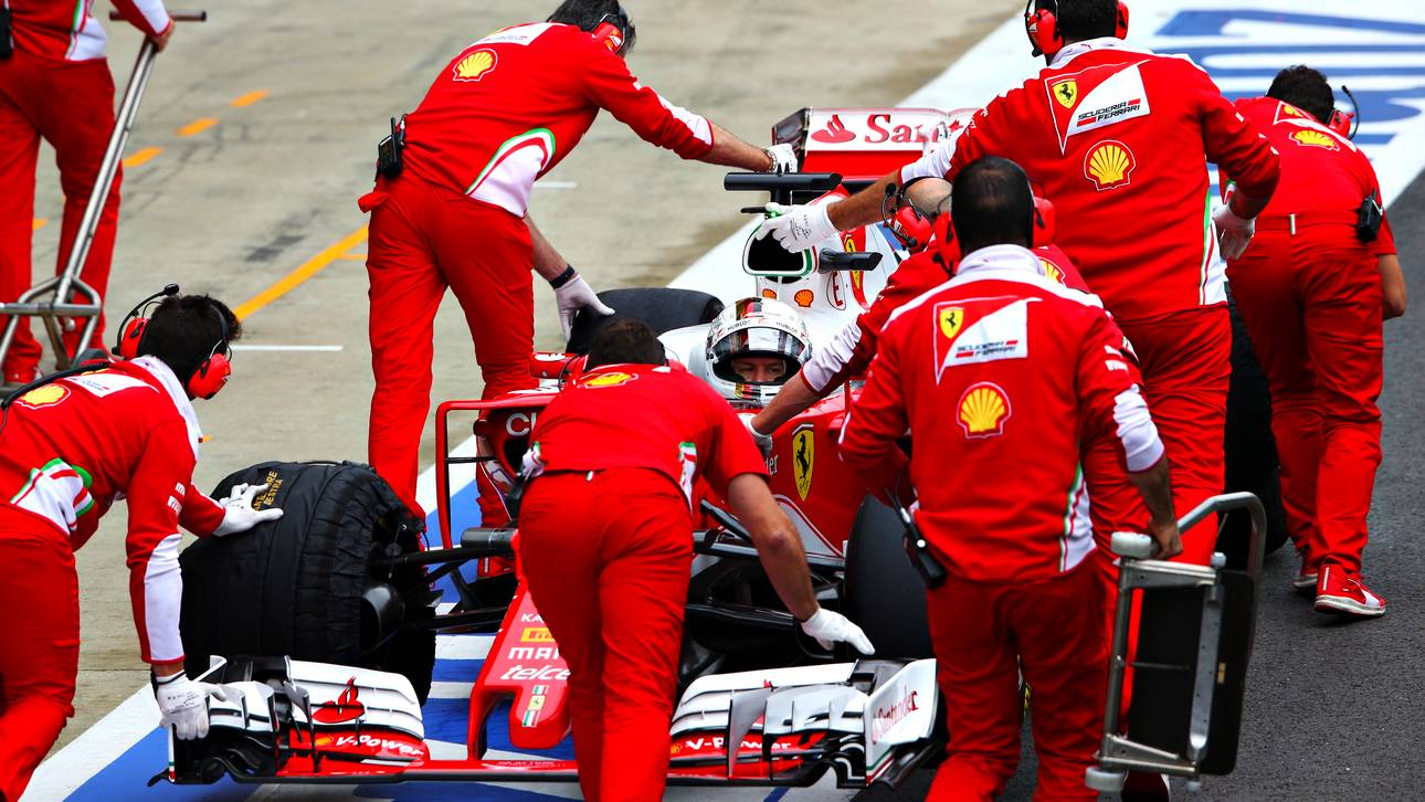 Vettel in Silverstone strafversetzt