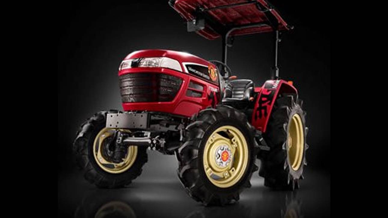 Kurios: Traktor im ManUnited-Look