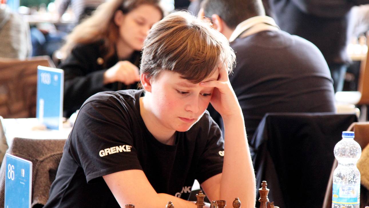 Deutscher mischt Schach-Elite auf