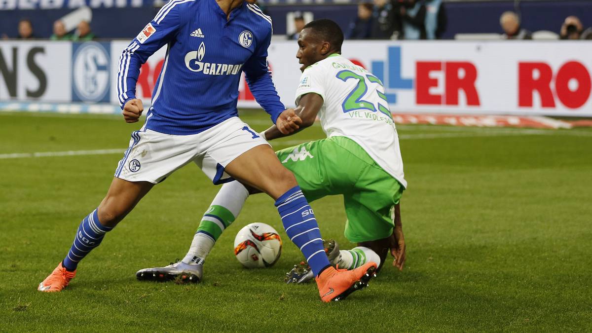 Ein wendiger, trickreicher Dribbler mit gutem Abschluss, der sich noch ein bisschen zu oft in der Abwehr festläuft. Trotzdem schon: Deutschlands Antwort auf Gareth Bale. 