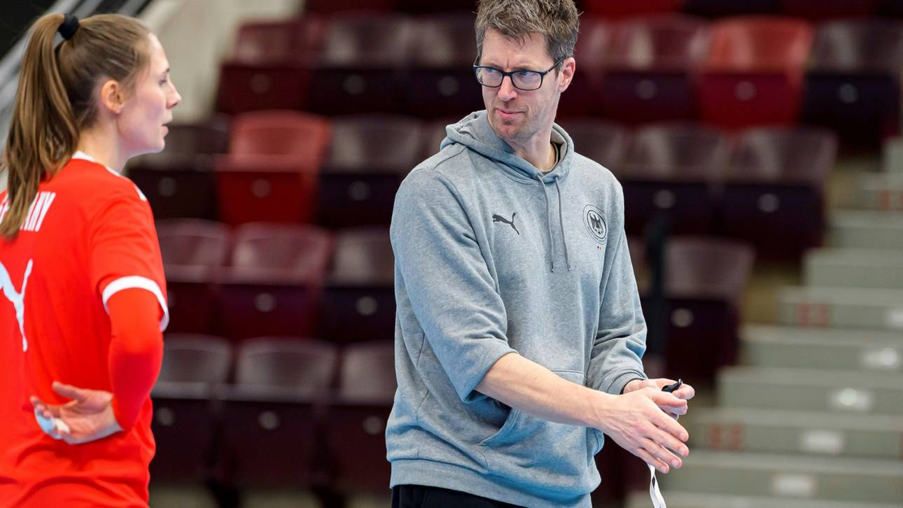 DHB-Frauen mit Stolle und Berger gegen Ungarn