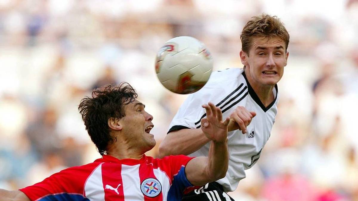 Miroslav Klose (Sturm): Mit 24 Jahren war er damals der zweitjüngste Deutsche in der Startelf. Klose legte eine Weltkarriere hin und ist nun Trainer beim 1.FC Nürnberg. 