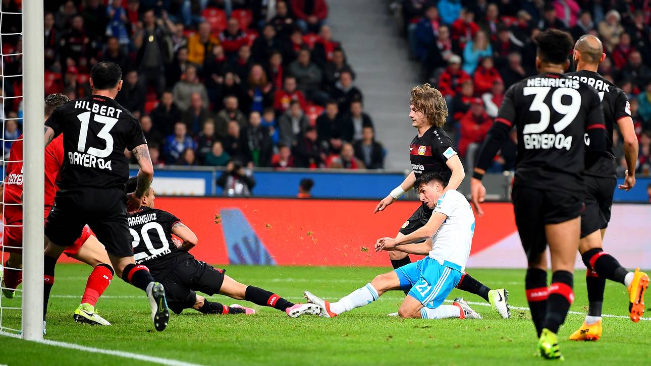 Schalker Schöpf am Knie verletzt