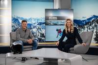 Im „SKI & BERGE: Das DSV Magazin“ auf SPORT1 begrüßt Ruth Hofmann den Streif-Sieger von 2018, Thomas Dreßen. Der 30-Jährige spricht über seine erfolgreiche Karriere, seinen kürzlichen Rücktritt & seine Zukunftspläne. Außerdem gibt Florian Soldner vom DSV-Bundeslehrteam wertvolle Tipps zum Thema Skitour. In der Rubrik #Schneevonmorgen beleuchtet Anna Dollak das Thema nachhaltige Anreise ins Skigebiet.