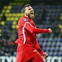 Vangelis Pavlidis besticht durch starke Leistungen in der Eredivisie. Der Stürmer von AZ Alkmaar, der unter anderem in Bochum ausgebildet wurde, könnte schon bald Thema in der Bundesliga werden.