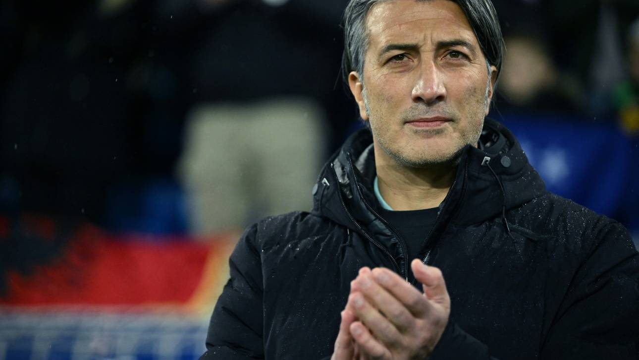 Schweiz fährt mit Trainer Yakin zur EM