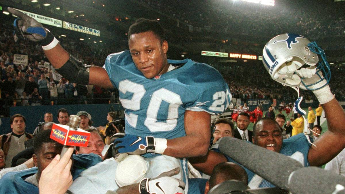 19 JAHRE: Barry Sanders - Detroit Lions (1989 - 1998): Sanders spielte seine gesamte Karriere für die Lions in der NFL und erlief in dieser Zeit 109 Touchdowns. Der Running Back wurde 1997 zum MVP der Liga gewählt. Seit 2004 ist er sogar in der Pro Football Hall of Fame