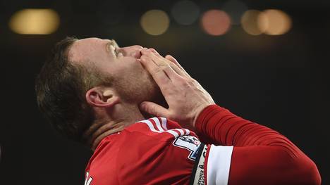 Wayne Rooney muss wegen einer Knieverletzung pausieren