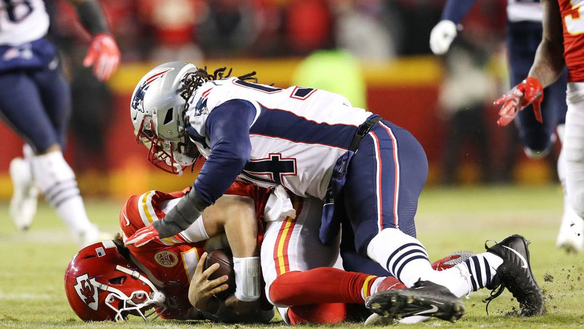 Allerdings haben die Gegner nach der abgelaufenen Saison auch viel mehr Sichtungsmaterial des jungen QBs und können sich damit nun eher eine Taktik überlegen, um ihn zu stoppen. Schon im Januar war die Defense der Patriots bereits gut auf Mahomes eingestellt